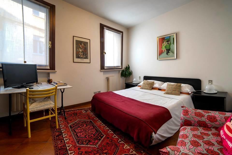 Holiday Treviso Suite Lombardi Exterior foto